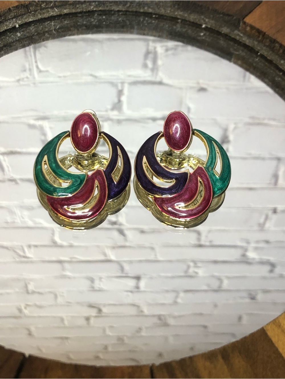 1980s Enamel Dangle Earrings: Gold Finish Retro Jewelry